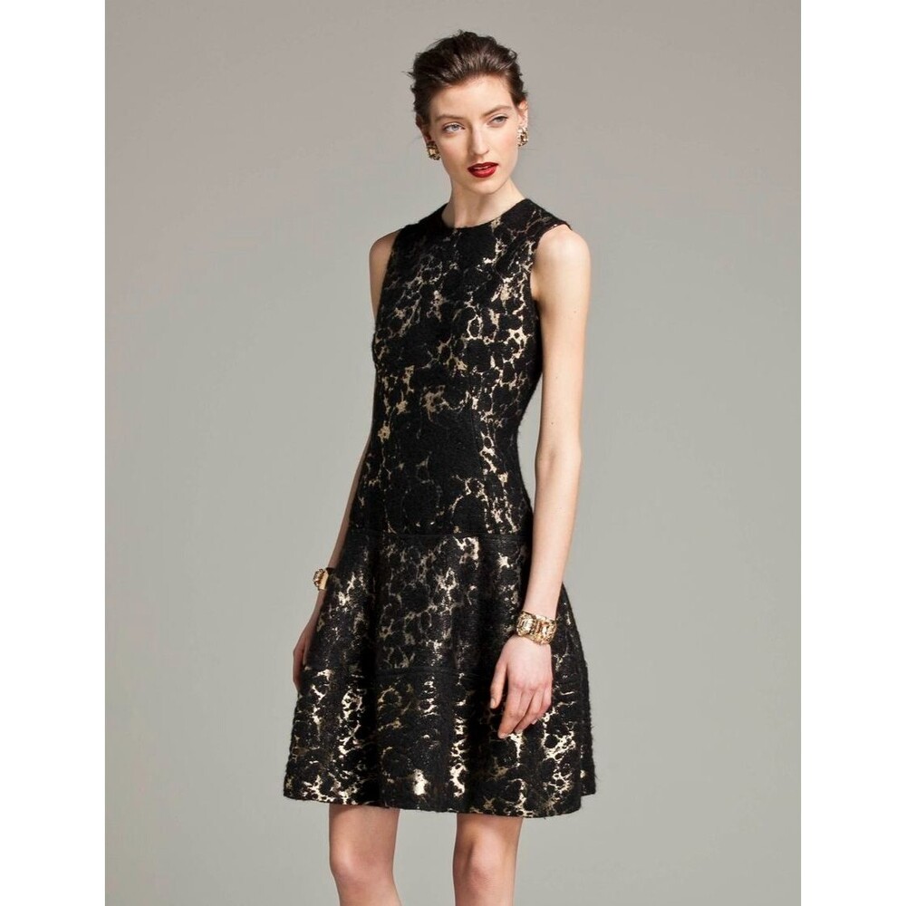 CH Carolina Herrera Knee-Length Dress Size: 6 black